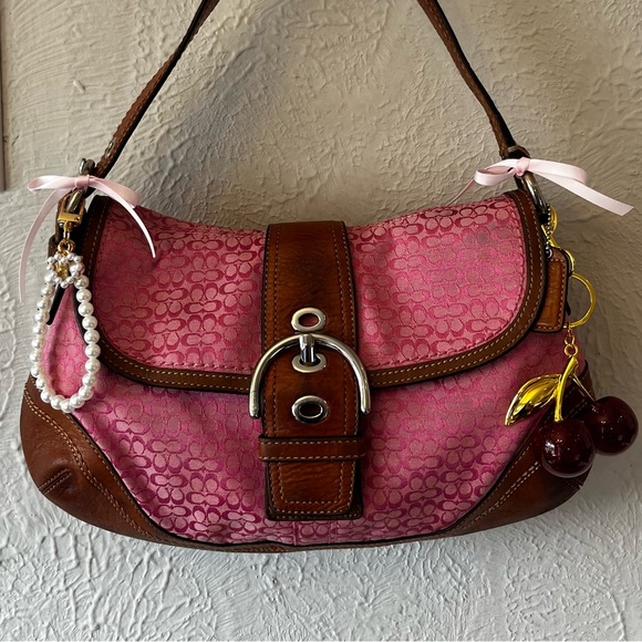Coach Handbags - Coach SoHo Flap Vintage y2k Pink Shoulder Bag